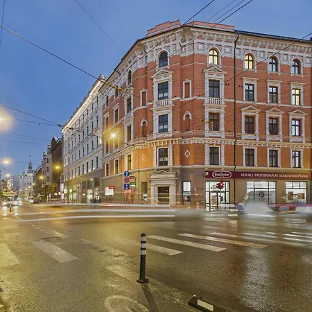 Light Centre *